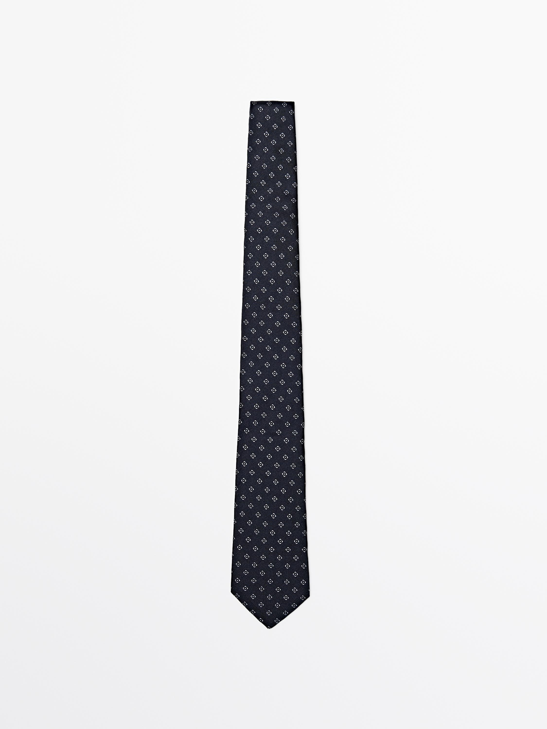 100% mulberry silk tie